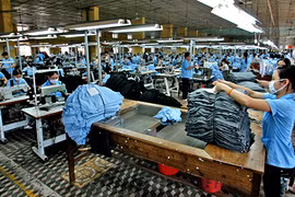 Kiến nghị bỏ quy định làm khó ngành dệt may