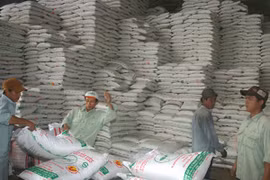 Việt Nam sẽ nhập khẩu 185.000 tấn đường