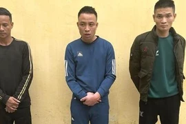 Mua ma túy mang vào quán karaoke "bay lắc"