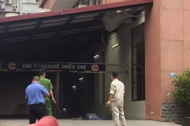 Hà Nội: Nam thanh niên rơi từ tầng thượng xuống đất tử vong