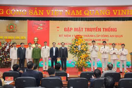 Công an quận Long Biên điều tra, khám phá 2.580 vụ phạm pháp hình sự