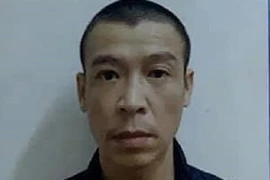 Biểu hiện nghi vấn của gã đàn ông đi lang thang lúc nửa đêm