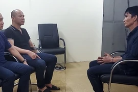 Khởi tố bố đẻ tàng trữ ma túy, súng quân dụng, bạo hành dã man con gái ở Bắc Ninh