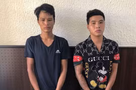 Nửa đêm cầm gậy 3 khúc tấn công, cướp tài sản của 2 công nhân