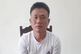 Bắt gã đàn ông cướp giật dây chuyền của người phụ nữ