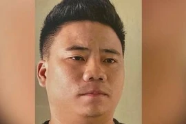 Rủ bạn gái mới quen đi xem phim để... trộm cắp tài sản