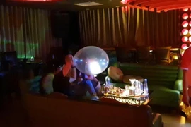 Xử lý một cơ sở kinh doanh 'bóng cười' trên phố Kim Mã