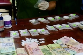 Bắt 'đầu nậu' ma túy, thu nhiều hung khí nguy hiểm