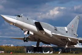 Nga từ chối bán máy bay ném bom siêu thanh Tu-22 cho Trung Quốc 