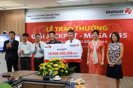 Khách hàng đầu tiên trúng Jackpot công khai danh tính, còn live stream trên facebook