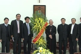 Lãnh đạo CATP chúc mừng Giáng sinh các chức sắc và đồng bào công giáo