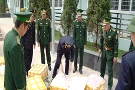 Thu giữ nửa tấn nầm lợn "bẩn" tại biên giới 