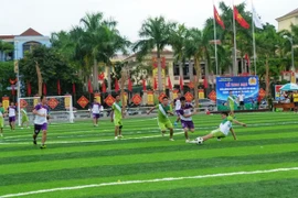 Sôi nổi giải bóng đá, cầu lông CAH Quốc Oai