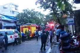 CẬP NHẬT: Nổ lớn tại kho hoá chất ở quận 12, hàng chục nhà sập và nhiều người thương vong