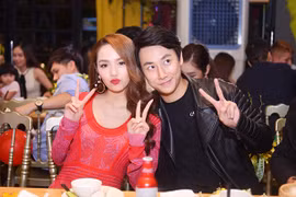 Minh Hằng nhí nhố khi hội ngộ Rocker Nguyễn