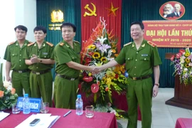 Ra sức thi đua hoàn thành nhiệm vụ mới