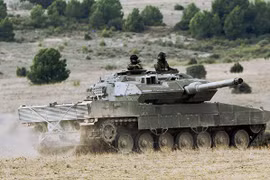 Tây Ban Nha xác nhận kế hoạch gửi xe tăng và binh sĩ tới Latvia