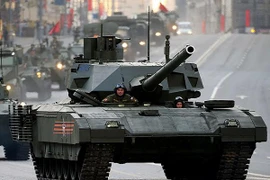 Nga rút ngắn thử nghiệm để sản xuất hàng loạt xe tăng Armata vào năm 2018