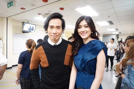 Huỳnh Tiên một mình qua Hong Kong dự sinh nhật TVB