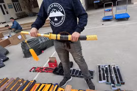 Triệt phá hàng loạt đường dây mua bán vũ khí, pháo nổ qua mạng internet