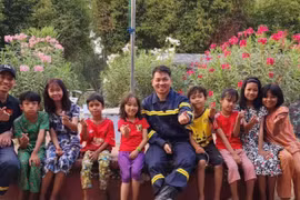 Những khoảnh khắc không quên trong thảm hoạ động đất ở Myanmar