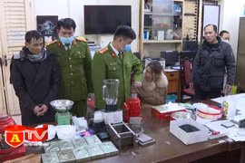 Triệt phá đường dây mua bán, vận chuyển ma túy và tàng trữ súng quân dụng