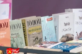 Khai mạc triển lãm - Hội chợ sách Quốc tế - Việt Nam lần thứ V