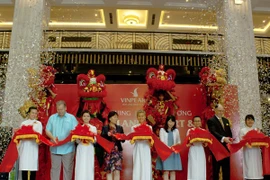 Khai trương khu nghỉ dưỡng 5 sao Vinpearl Golfland Resort & Villas