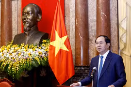 Chủ tịch nước gặp mặt 100 thanh niên tiêu biểu của lực lượng vũ trang