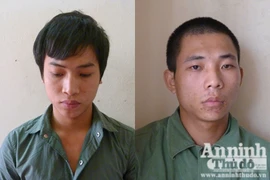 Bắt nhóm trộm “nhảy xe” trên bờ đê