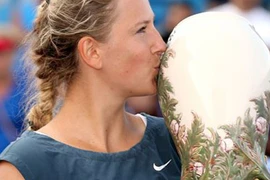 Đánh bại Serena, Azarenka giành ngôi vô địch