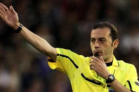 Công bố danh tính trọng tài bắt trận MU - Real