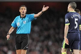 Lộ diện trọng tài trận derby Manchester