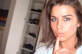 Gái gọi khen Balotelli giỏi hơn Rooney 