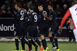 Tottenham "đứng dậy" đúng lúc