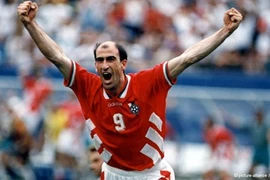 Huyền thoại bóng đá Bulgari bị kết án 2 năm tù giam