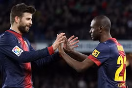 Abidal lần đầu trở lại sân cỏ sau 406 ngày