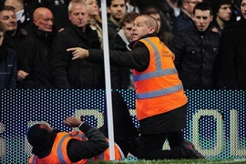 Chelsea đối mặt với án phạt