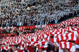 Giá vé tăng cao, an ninh được thắt chặt