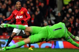 Ashley Young: Ngày rời Old Trafford không còn xa