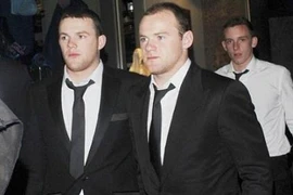 Em trai Wayne Rooney lĩnh án