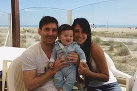 Thiago Messi giống bố "như đúc"