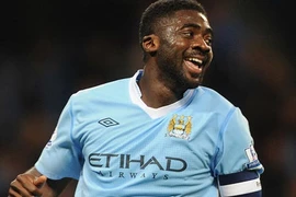 Kolo Toure nhận án phạt kỷ lục