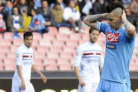 Ngôi sao của Napoli bị cướp dí súng vào đầu