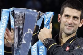 Djokovic xuất sắc lên ngôi