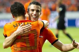 Hà Lan đại thắng, Bồ Đào Nha phơi áo tại Lisbon