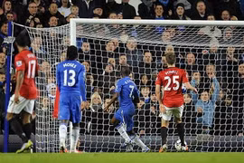 Chelsea loại M.U khỏi Cúp Liên đoàn Anh