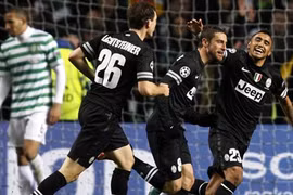 Juve & PSG "rộng cửa" đi tiếp 