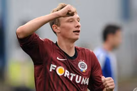 Tài năng trẻ Ladislav Krejci không thể góp mặt