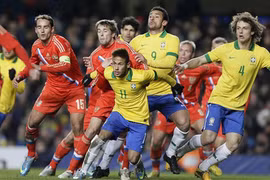 Brazil may mắn tránh khỏi thất bại trước Nga 